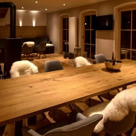 6bdr Holiday With Terrace And Mountain Views Villa