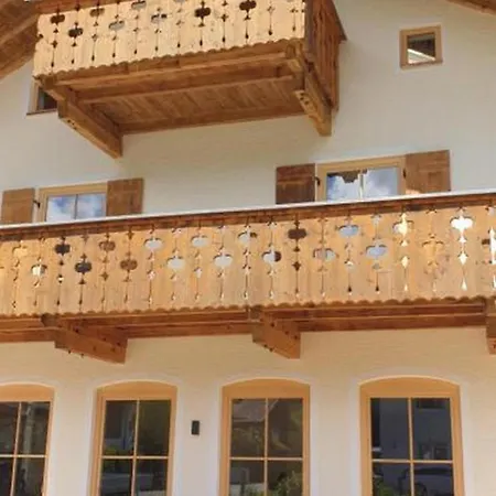 6bdr Holiday With Terrace And Mountain Views